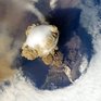 Вулкан Шивелуч произвёл два мощных выброса пепла за сутки