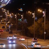 Во Владивостоке в преддверии юбилея Победы зажглась праздничная иллюминация