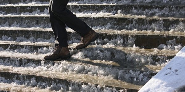 В понедельник в Приморье ожидается снег, возможна гололедица