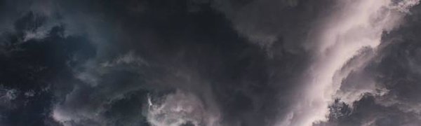 В ночь на 1 июня штормовое предупреждение было объявлено в 23 регионах России