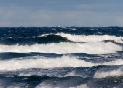 Охотское море штормит