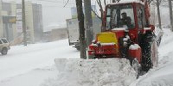 Как убирается снег во Владивостоке