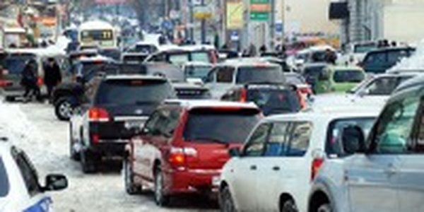 Дорожные «прелести» заснеженного Владивостока (ФОТО)