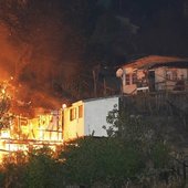 В Чили горит около 2 тысяч гектаров леса (ФОТО)