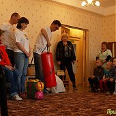 Владивостокцы поделились частичкой тепла с детьми (ФОТО) 