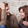 Ученые советуют спасаться от зимней хандры беседами