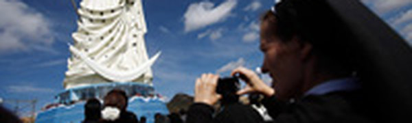 На горе Санта-Барбара открыли гигантскую статую Марии Шахтерской