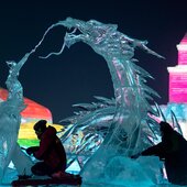 В Харбине проходит международный фестиваль снежных и ледяных скульптур