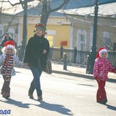 Во Владивостоке впервые прошло шествие Дедов Морозов