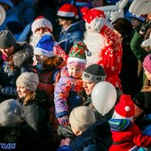 Во Владивостоке впервые прошло шествие Дедов Морозов