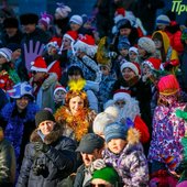 Во Владивостоке впервые прошло шествие Дедов Морозов