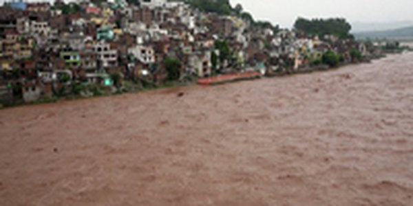 Индийская армия проводит крупнейшую в истории спасательную операцию