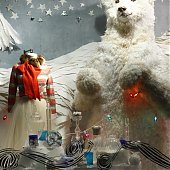 Поднимаем настроение: Рождественские витрины