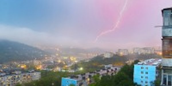 Грозы во Владивостоке: Гром и молния