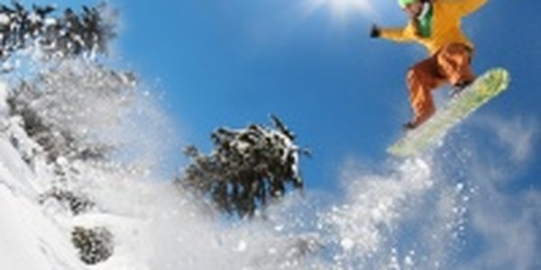 Две снежных лавины сошли на юге Сахалина