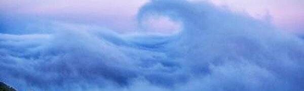 Впечатляющее движение облаков с высоты (ВИДЕО)