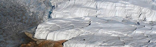Таяние ледников привело к высвобождению древних бактерий