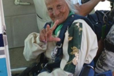 103-летняя бразильянка прыгнула с парашютом