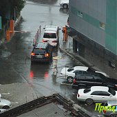 Сегодня владивостокское небо вновь пролилось дождем (ФОТО)