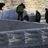 Замороженные автомобили из Японии доставили во Владивосток