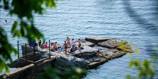 Жаркая погода пришла во Владивосток