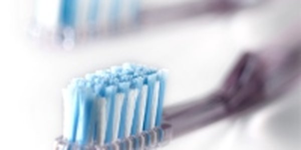 Зубные щетки опасны для здоровья