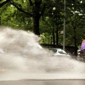 Фонтаны и кондиционеры спасают Европу и Америку от жары (ФОТО)
