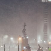 Мощный циклон принес во Владивосток снег, метель, гололедицу (ФОТО)