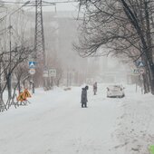 Мощный циклон принес во Владивосток снег, метель, гололедицу (ФОТО)