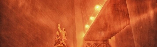 Ураганный ветер и метель обрушились на Владивосток