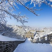 Великая Китайская стена покрылась снегом: Захватывающие фото