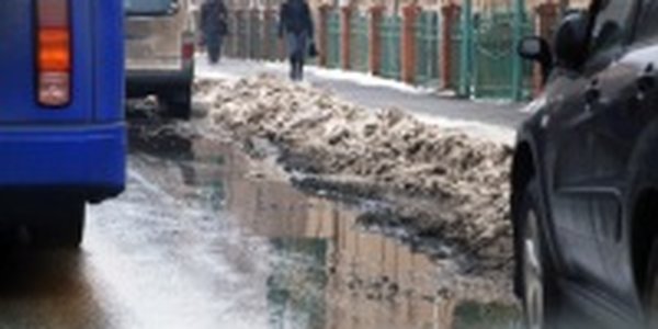 Лужи перед похолоданием на улицах Владивостока (ФОТО)