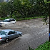 Причина сильных дождей и гроз в Приморье — атмосферные фронты