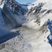 Спутник НАСА сделал фото крупнейшего оползня на Аляске