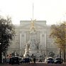 Королева Великобритании живет на самой загрязненной улице Лондона