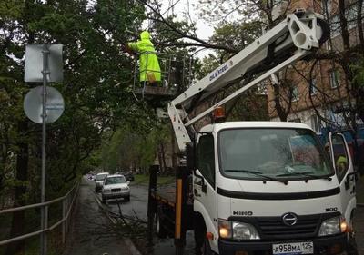Во Владивостоке ликвидируют последствия стихии