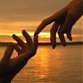Влюбленные проще расстаются с деньгами