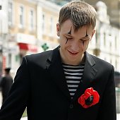 Франция во Владивостоке: Мимы на улицах города (ФОТО)