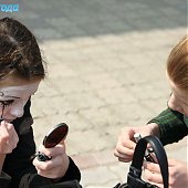 Франция во Владивостоке: Мимы на улицах города (ФОТО)