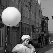 Франция во Владивостоке: Мимы на улицах города (ФОТО)