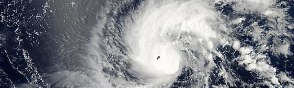 Филиппины и Япония готовятся к удару тайфуна