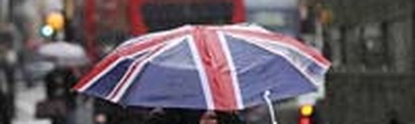 Месячная норма осадков выпала за сутки в ряде районов Британии