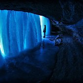 Удивительные замерзшие водопады