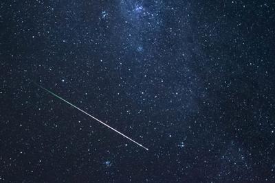 В небе начинается последний в этом году звёздный дождь — Урсиды