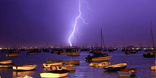 Тепловая волна в Британии закончилась грозовым штормом