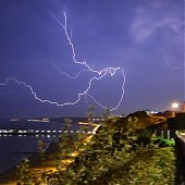 Тепловая волна в Британии закончилась грозовым штормом