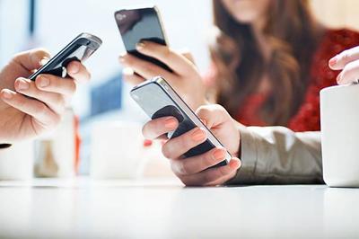 Учёные: уведомления на смартфоне портят настроение