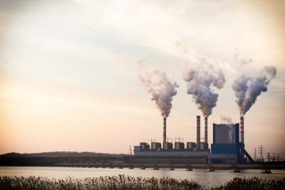 В 2015 году темпы выбросов CO2 перестали расти впервые за 10 лет В 2015 году темпы выбросов CO2 перестали расти впервые за 10 лет