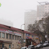 Утренний туман напомнил владивостокцам, что лето еще не наступило (ФОТО)