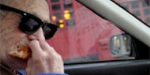 В автомобилях грязнее, чем в общественном туалете
